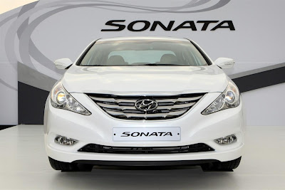 2011 Hyundai Sonata Front View