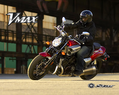 2010 Yamaha V-Max Action