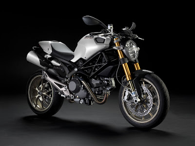 2011 Ducati Monster 1100S Photos