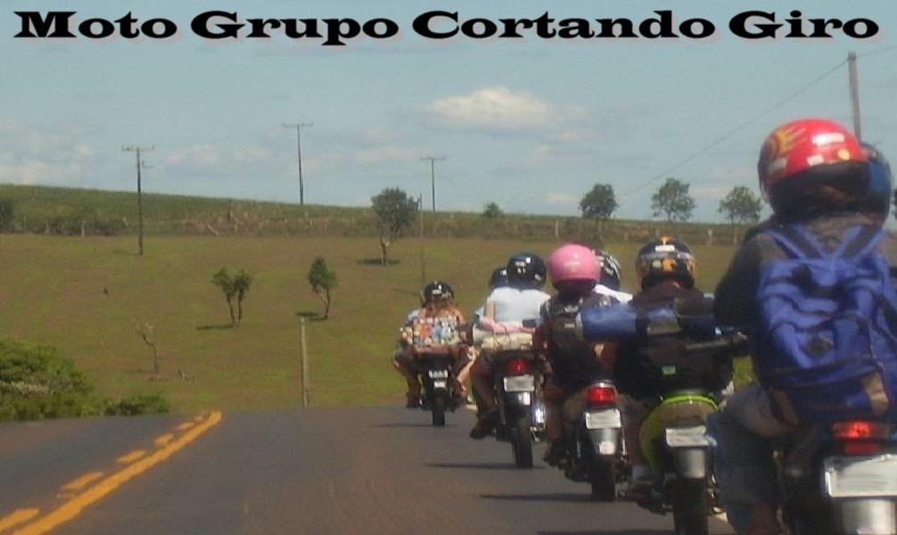 Moto Grupo Cortando Giro