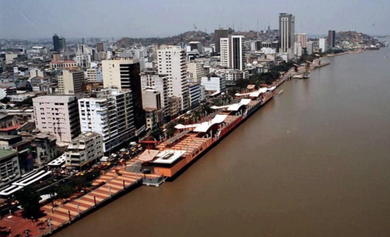 Malecon Guayaquil Ecuador