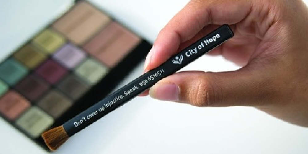 [maquillaje.jpg]