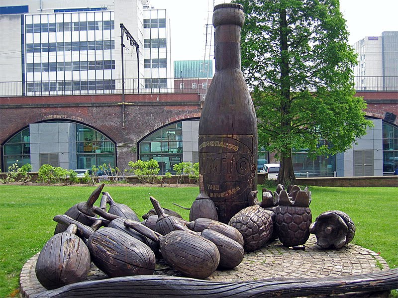 25 Of The Most Creative Sculptures & Statues From Around The World