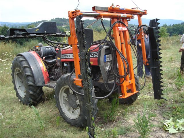 [tractor_desponta.JPG]