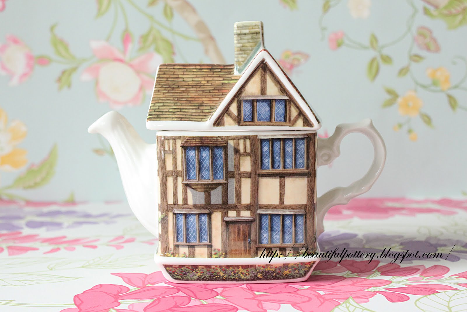 BEAUTIFUL POTTERY Unusual Teapots Part 2