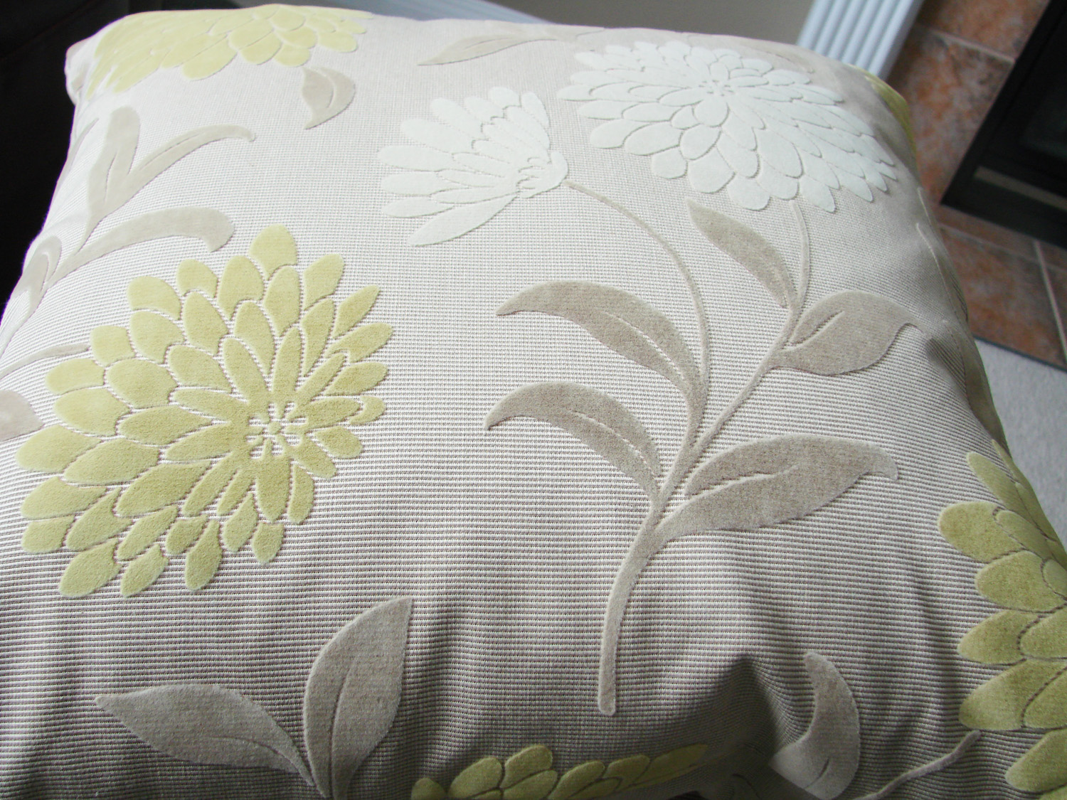 [pillows4.jpg]