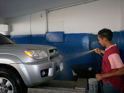 remojado de carroceria previa al enjabonado saquimsa