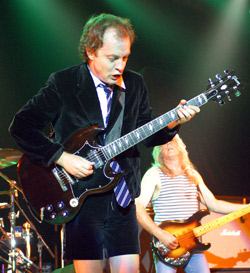 [angus_young.jpg]