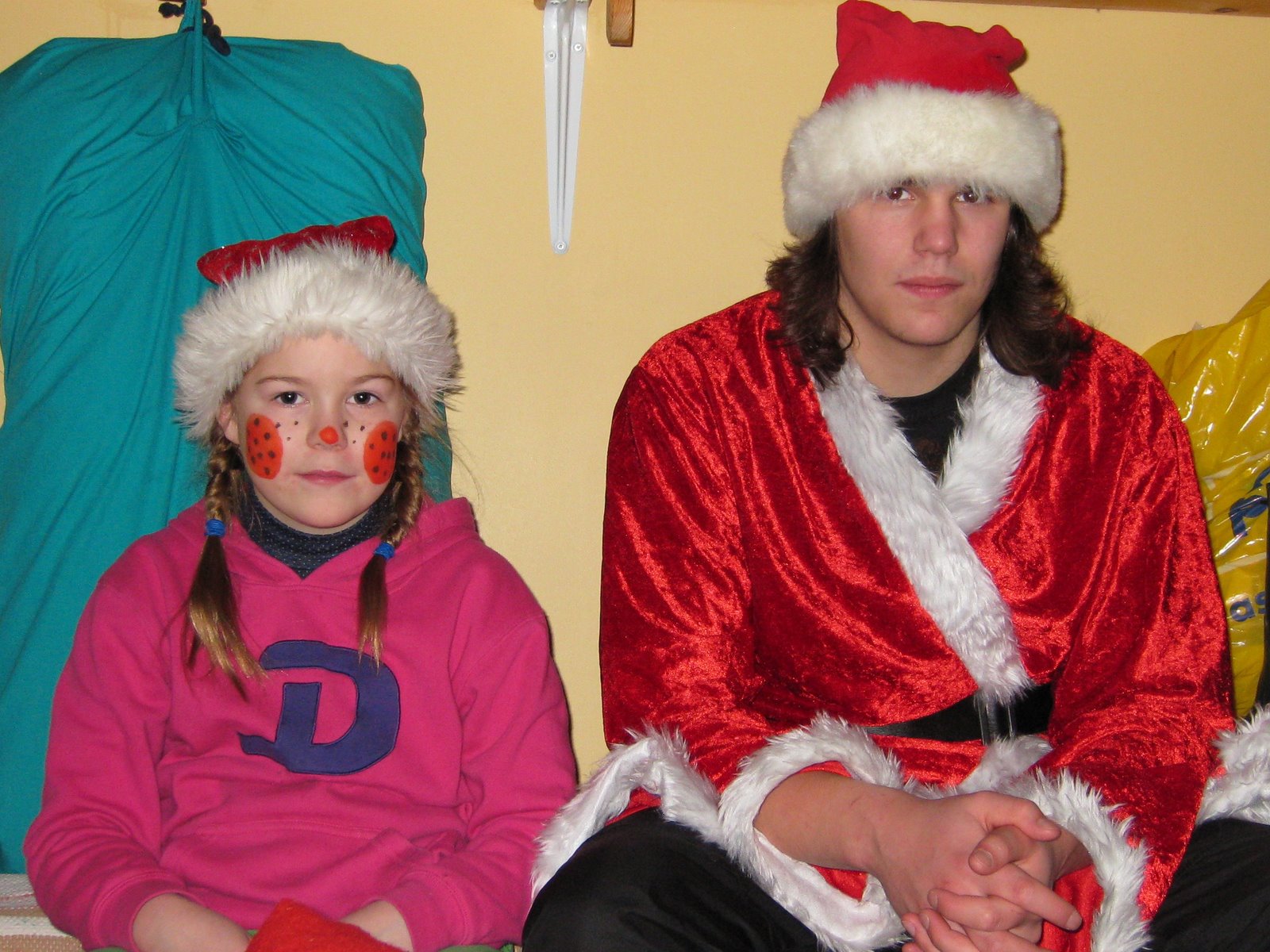 [Barnehagen+desember+2008+105.JPG]
