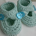 Start with a simple pattern to make the base of the baby booties. Once