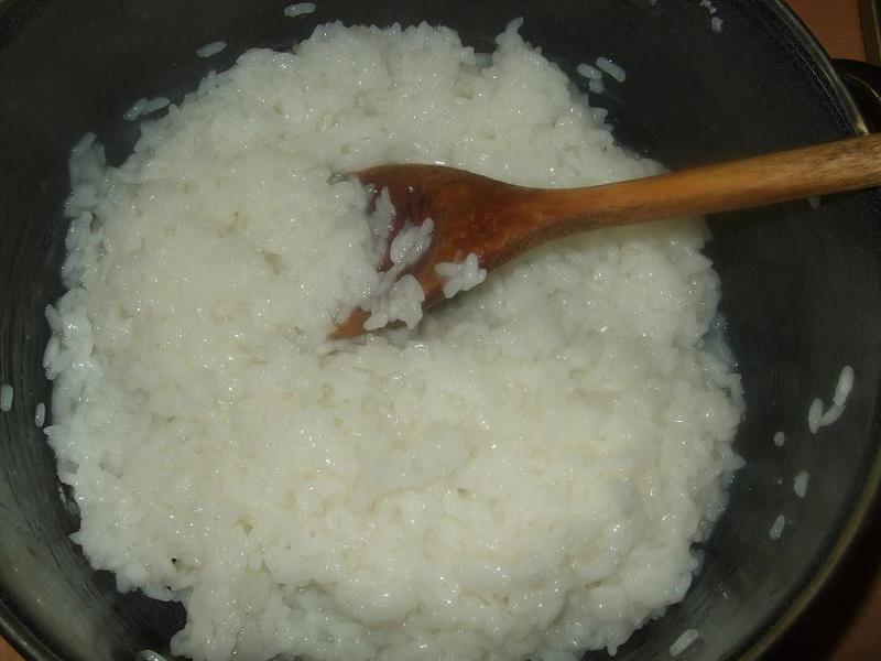Perfectly cooked sushi rice