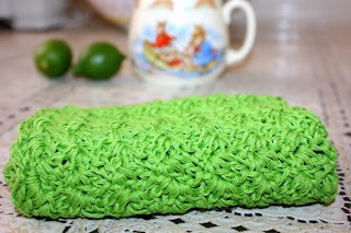 Yarn Things: Crocheted easy dishcloth pattern