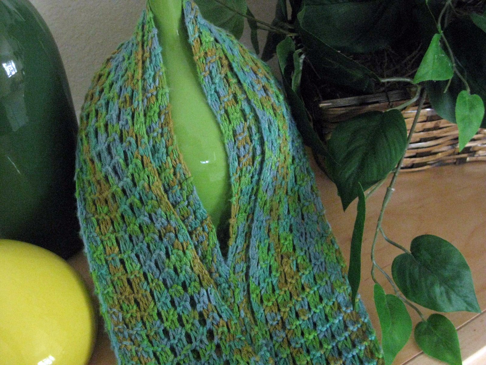 golden bird knits: Mesh bamboo scarf knitting pattern