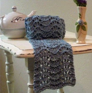 golden bird knits: Blue bamboo scarf knitting pattern