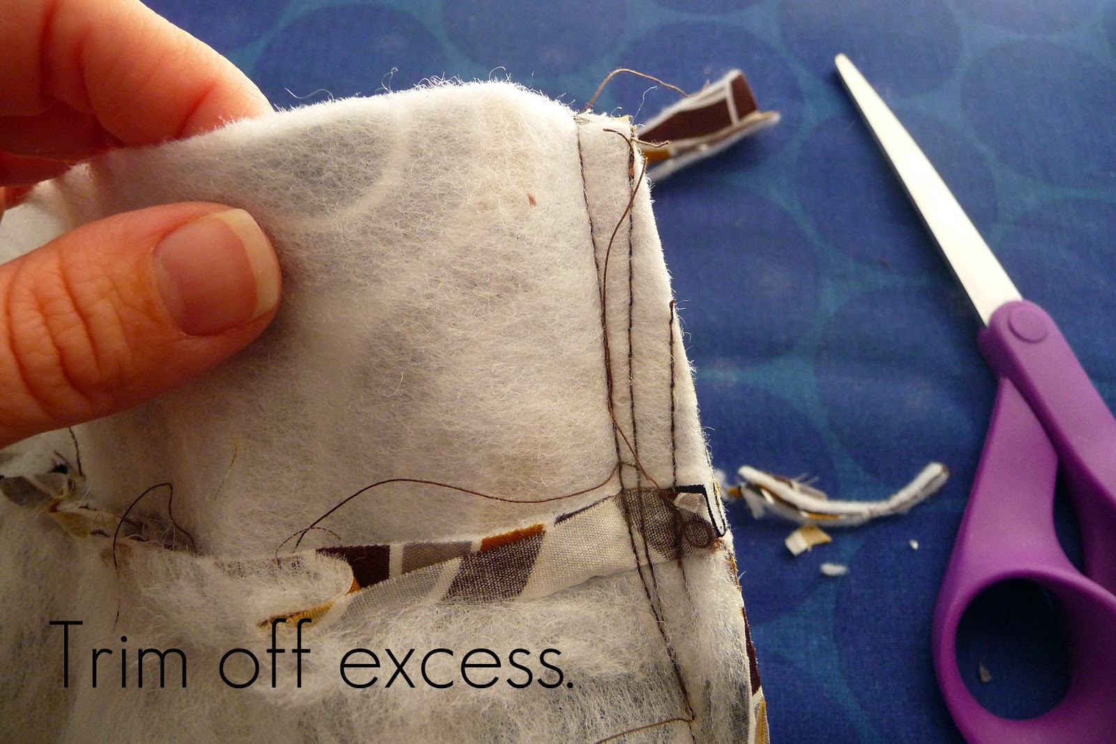 Blue Susan makes Lucy Pleated Bag Tutorial