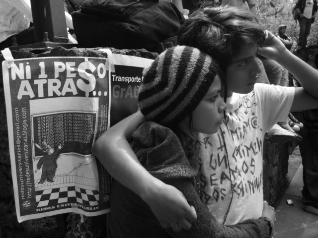 [ni+un+peso+atras.jpg]