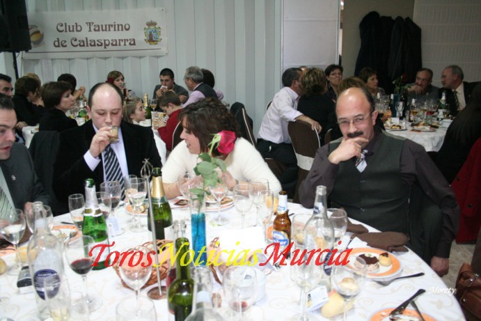 [Morety+Fotos+-Club+Taurino+de+Calasparra+-+Mesas++espiga+de+Oro+2009+(72).jpg]