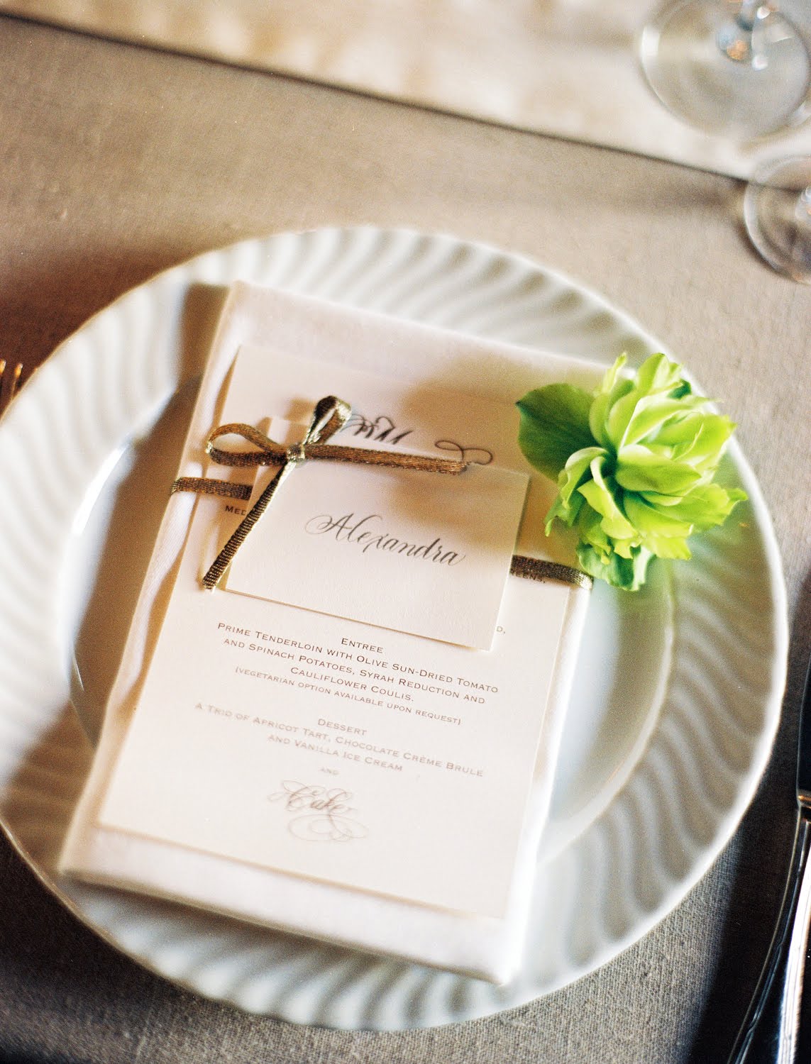 [000931-R01-016.Jpg]