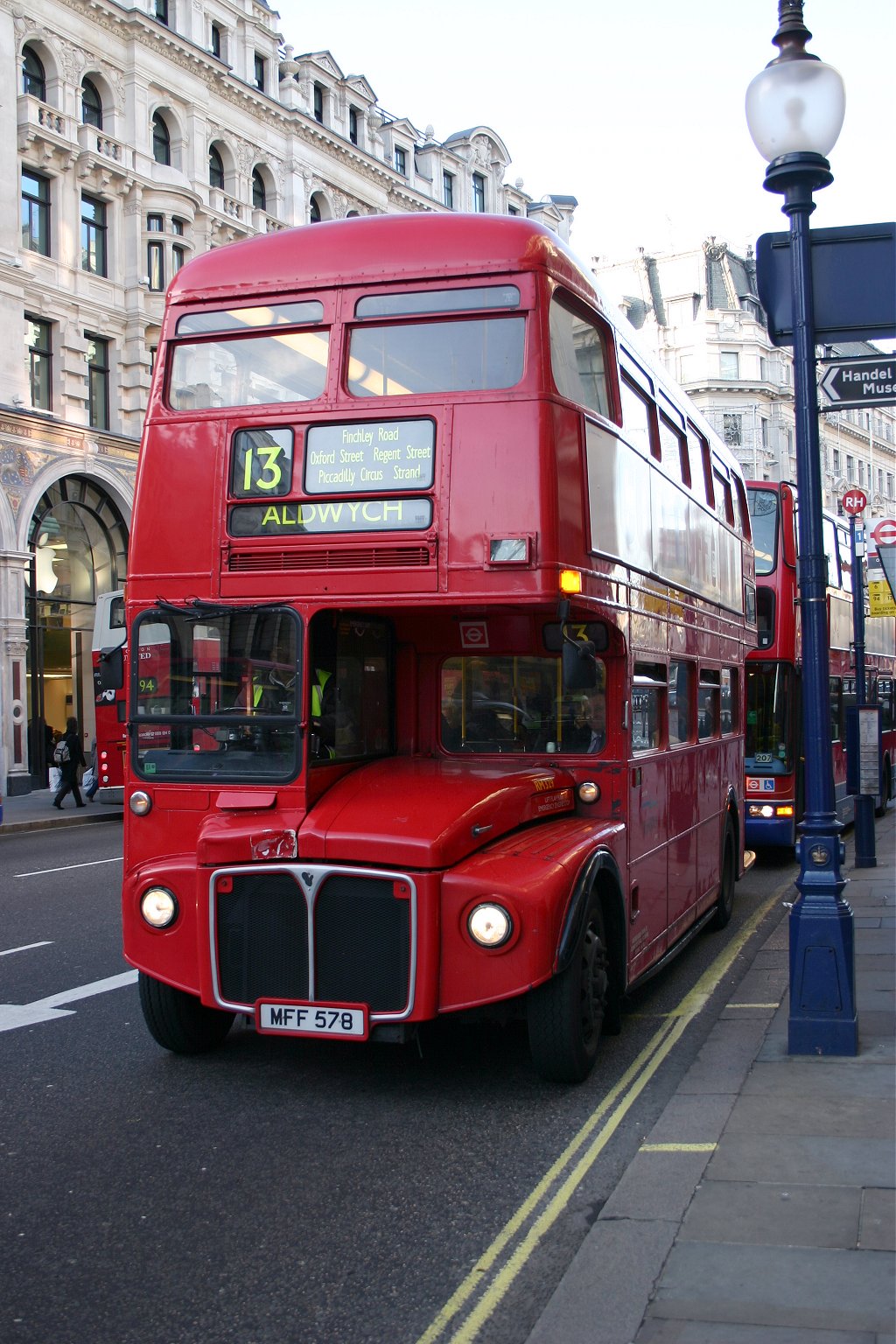 [Bus.jpg]