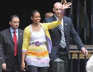 [MichelleObamaHideousOutfit.jpg]