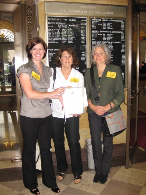 [farm_aid_at_usda.jpg]