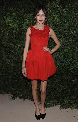 Alexa+Chung-+Jason+Wu+-+Kirmizi.jpg