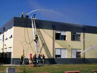 [bombeiros.JPG]