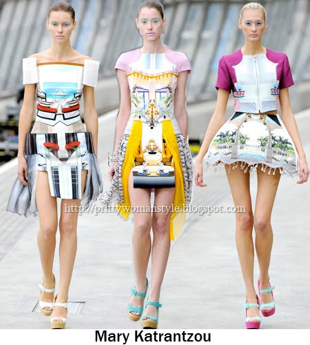 Принтове с графични елементи Mary Katrantzou Принтове с графични елементи Mary Katrantzou