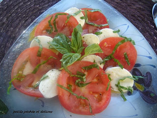 Salade de tomates, bocconcini et basilic Tomates+boncconcini+basilic2