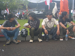 HAS BAND