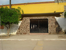 Fachada de la escuela