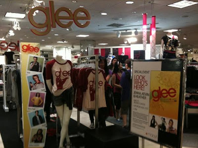 FIRMA de autografos De Glee En MACY'S Glee+19