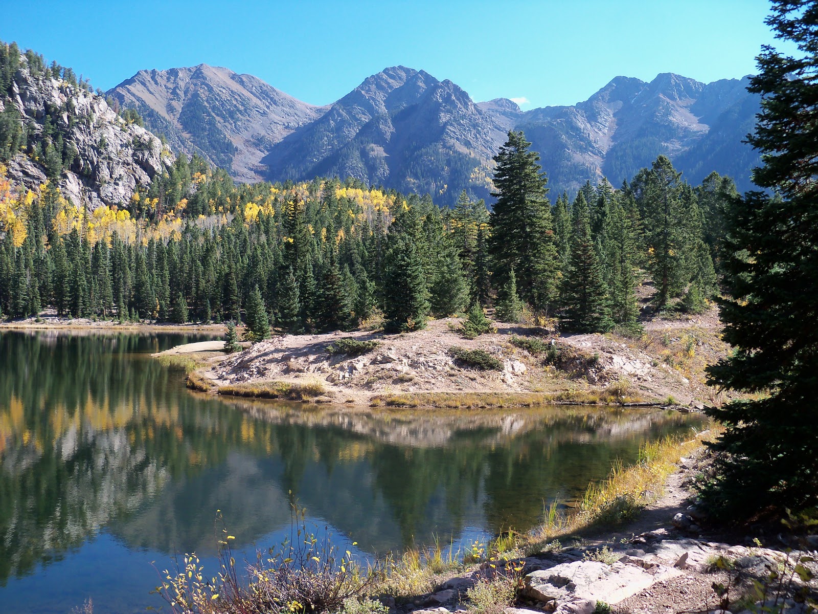 Trail and Park Reviews An easy family hike to Spud Lake, Potato Lake