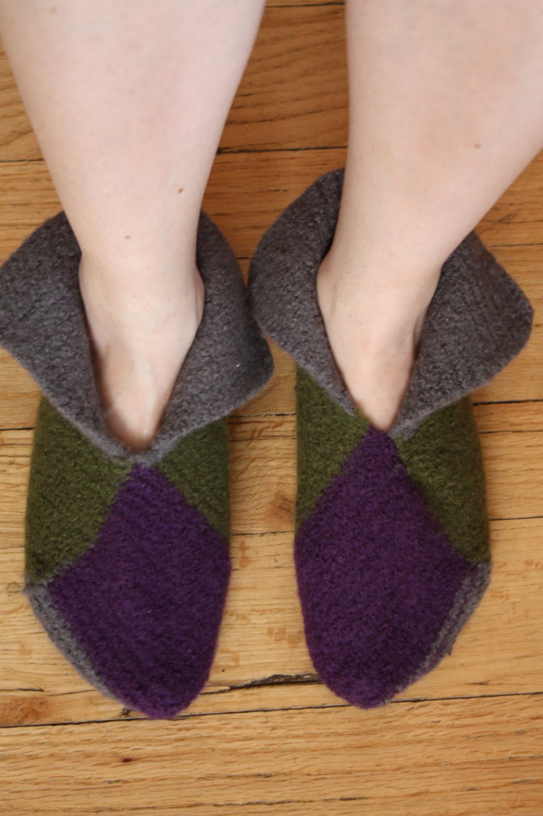 crafty love: Norwegian Slippers Finished!