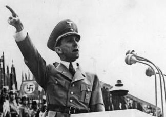 [goebbels-microphone.jpg]