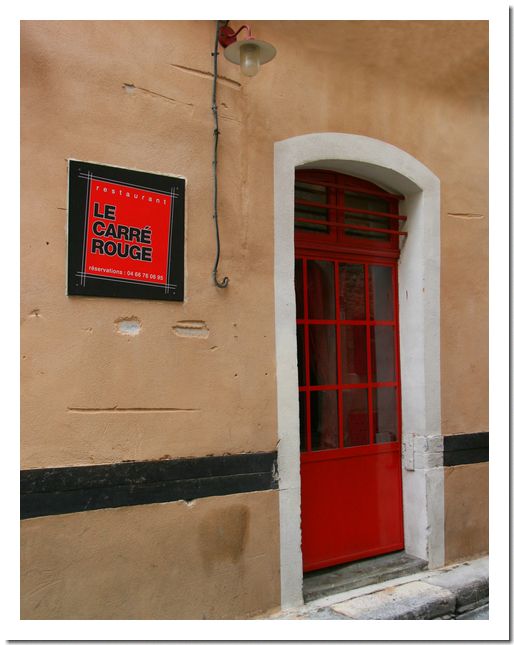 [nîmes.jpg]
