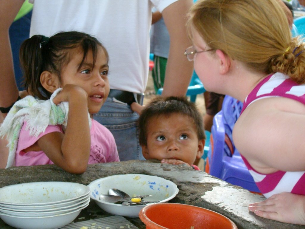 [DSC03200+little+and+friends+chat.jpg]