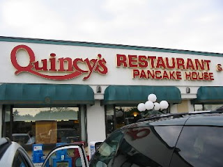 The Chocolate Cult: Quincy's Restaurant = Fudge Cake