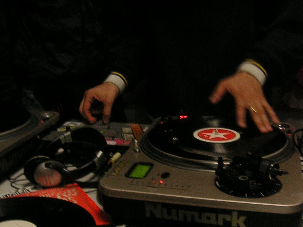 [PICT4986.JPG]