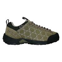 Light hiking shoe s succeed at