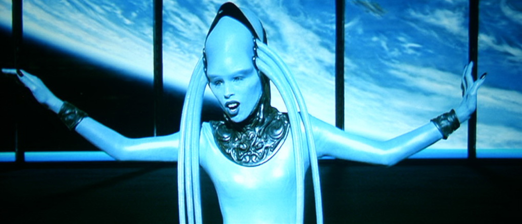 [fifth_element-15.jpg]