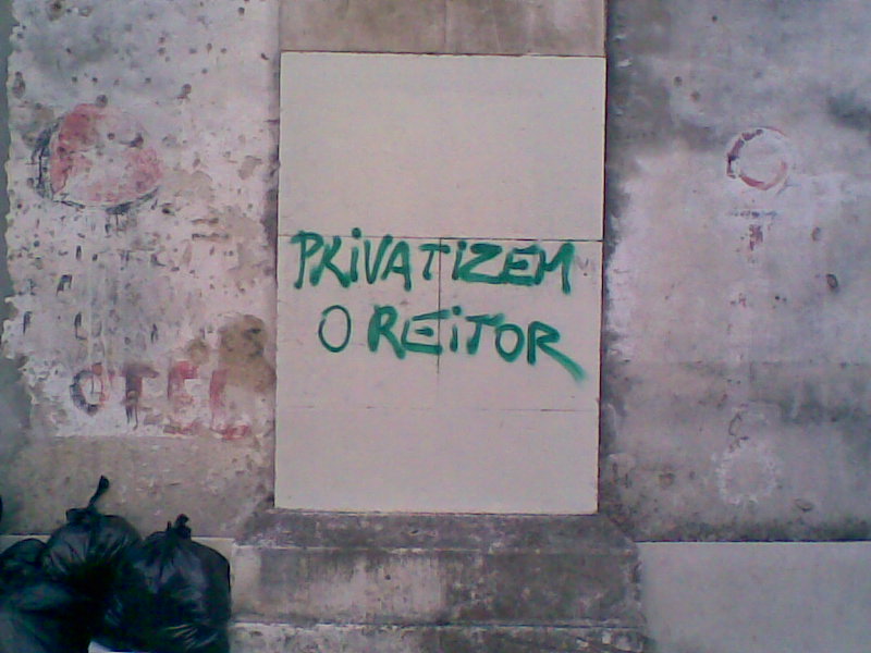 [Img098.jpg]
