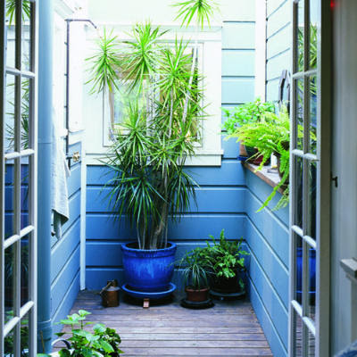 outdoor shower