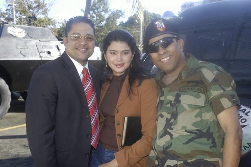 Carlos Devers, Mariela Caamaño y el coronel Puro de la Cruz.