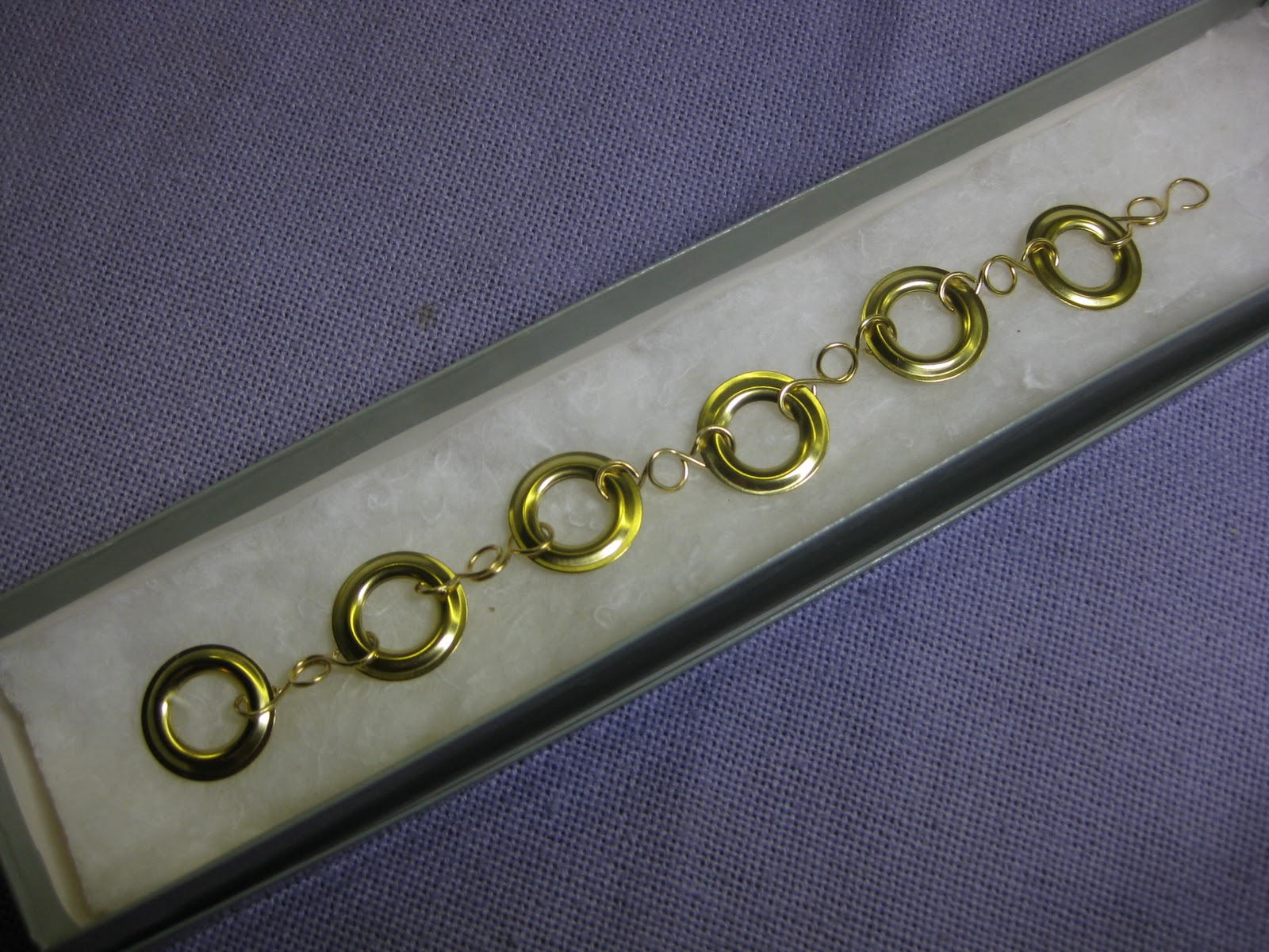 New Jewelry A Day Make a Bracelet from Grommets