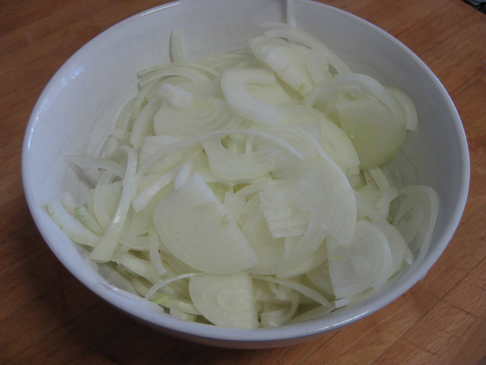 An empty stomach is the best cook Roasted onions and bad photos