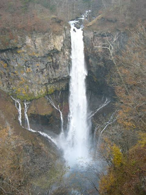 華厳の滝