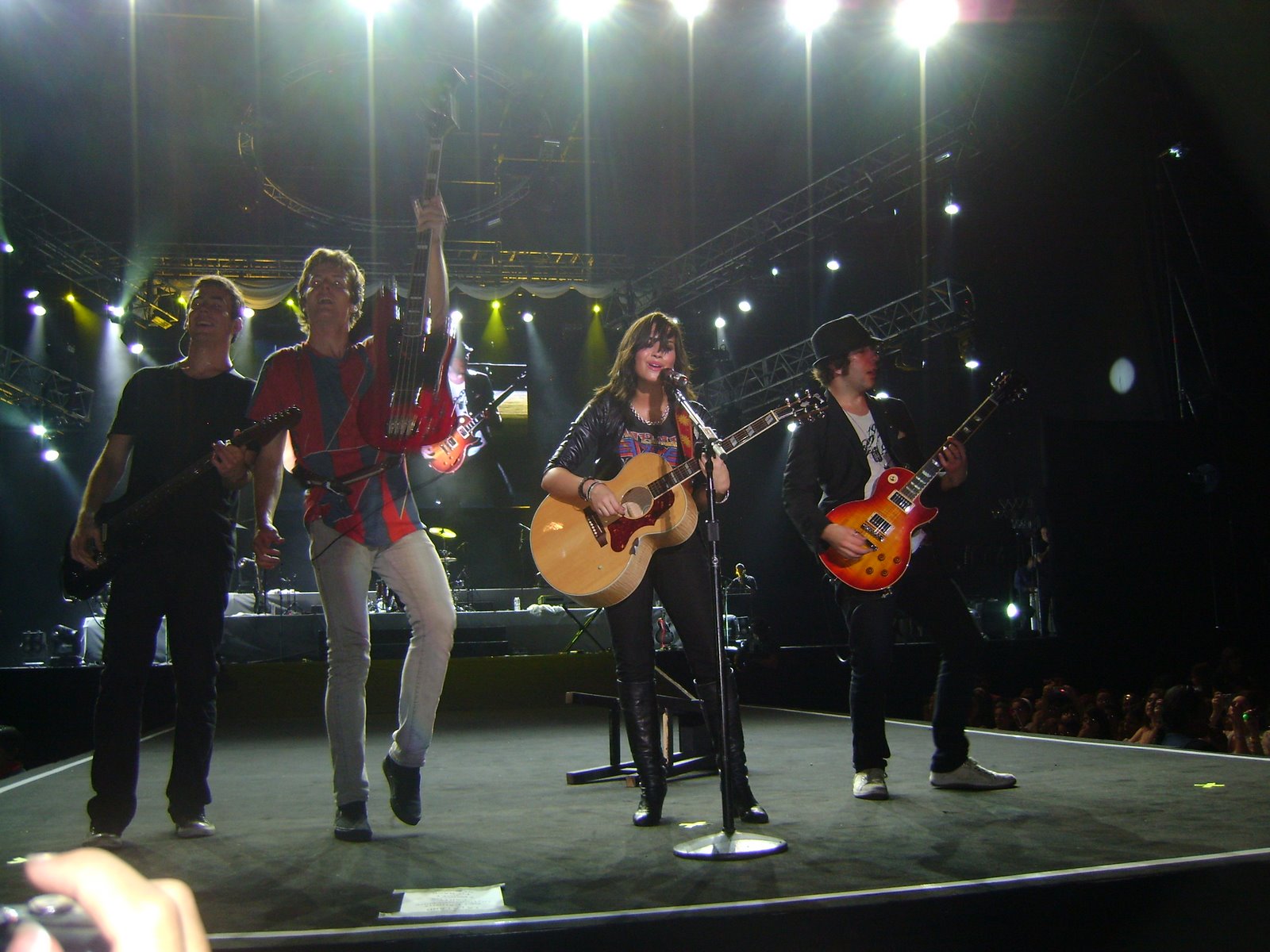 [Jonas+Brothers+Argentina+09+072.JPG]
