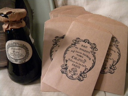 i love these vintage looking gift bags ideal as party favor bags for a spa