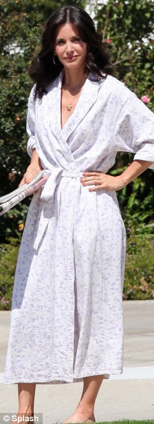 [1courteney+cox+cougar+town.jpg]